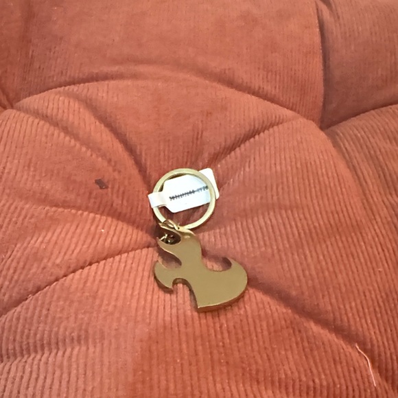 Gold Flame Keychain - Picture 2 of 3